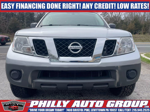 Used 2019 Nissan Frontier SV image 3