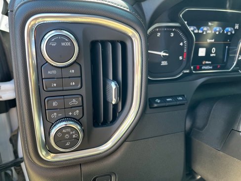 Used 2022 GMC Sierra 3500 Denali w/ Denali Ultimate Package image 13