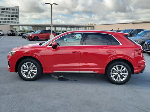 New 2025 Audi Q3 2.0T Premium image 3