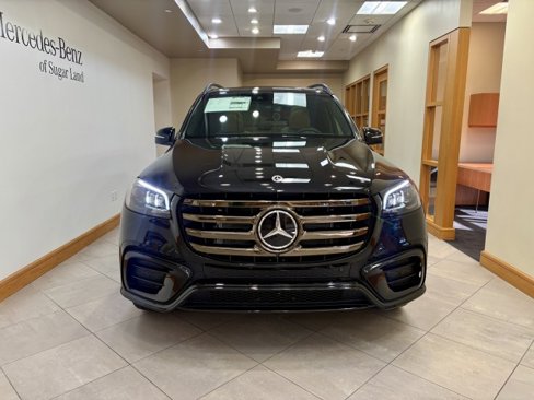 New 2026 Mercedes-Benz GLS 450 4MATIC image 2