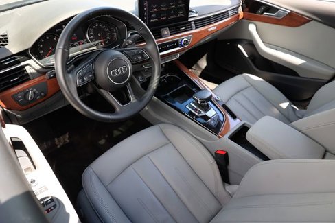 Used 2022 Audi A4 2.0T Premium image 4