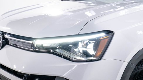 New 2025 Volkswagen Taos SE image 32