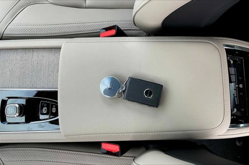 New 2026 Volvo XC90 B6 Plus w/ Protection Package Premier image 35