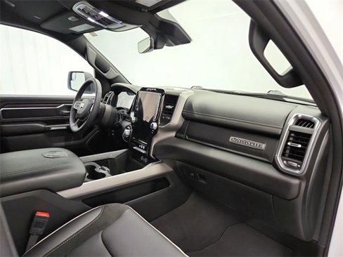 Used 2025 RAM 1500 Laramie image 35
