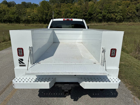 Used 2018 GMC Sierra 3500 4x4 Crew Cab w/ Sierra Convenience Package image 8