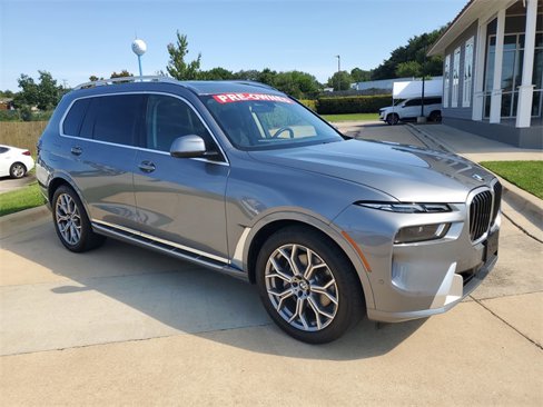 Used 2024 BMW X7 xDrive40i image 7