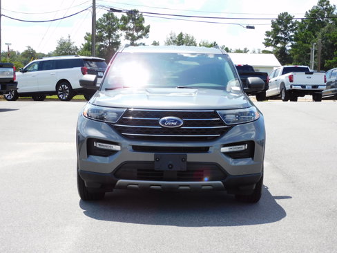 Used 2022 Ford Explorer XLT w/ Equipment Group 202A image 3
