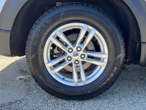 Used 2022 Ford Explorer XLT image 5