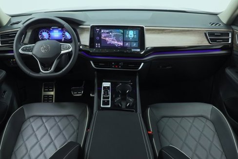 New 2025 Volkswagen Atlas SEL Premium R-Line image 9