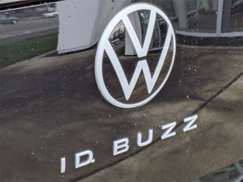 New 2025 Volkswagen ID. Buzz Pro S Plus image 32