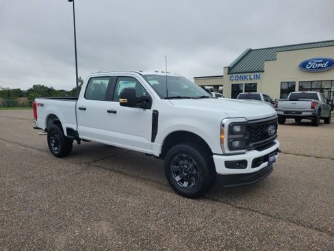 New 2026 Ford F250 4x4 Crew Cab Super Duty image 24