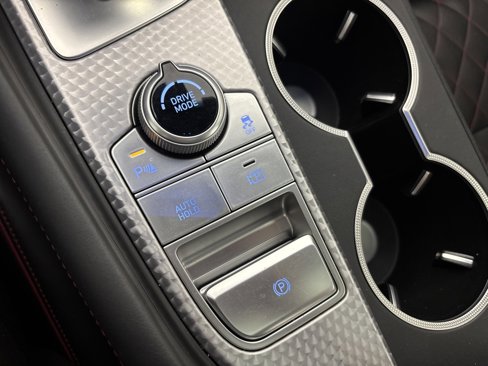 Used 2022 Genesis G70 3.3T image 34