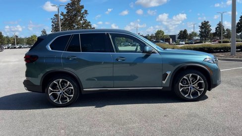 New 2026 BMW X5 xDrive40i w/ Premium Package image 9
