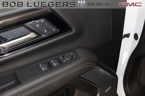 New 2026 GMC Yukon Elevation image 8
