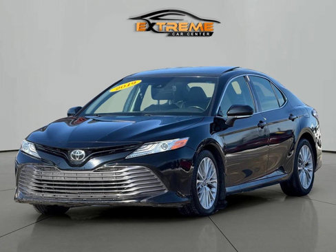 Used 2019 Toyota Camry XLE image 1