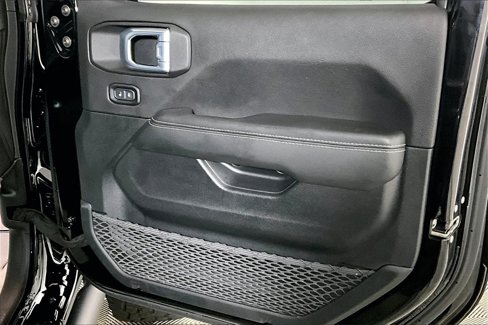 Used 2021 Jeep Wrangler Unlimited Sahara image 23