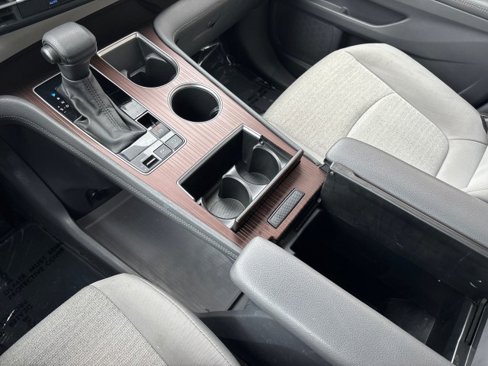 Used 2023 Toyota Sienna LE image 18