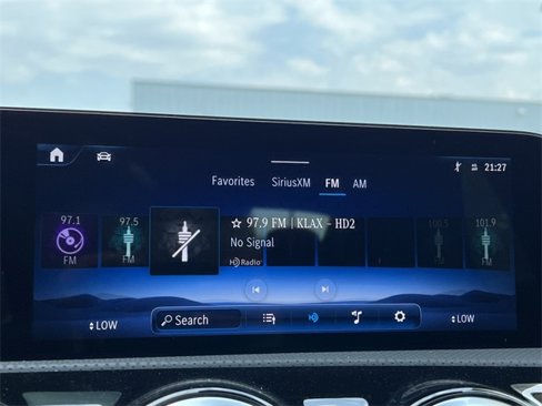 Used 2025 Mercedes-Benz CLA 250 4MATIC image 22