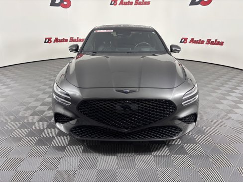 Used 2022 Genesis G70 3.3T image 9