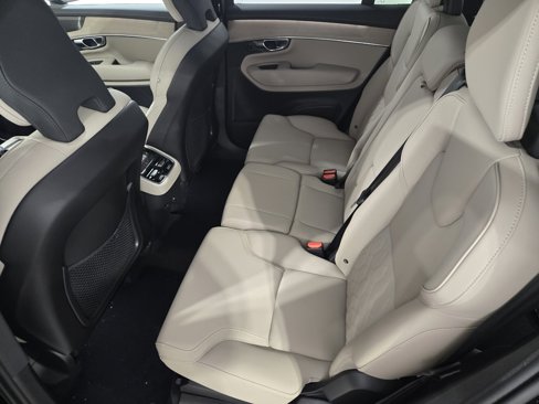 New 2026 Volvo XC90 B5 Plus image 19