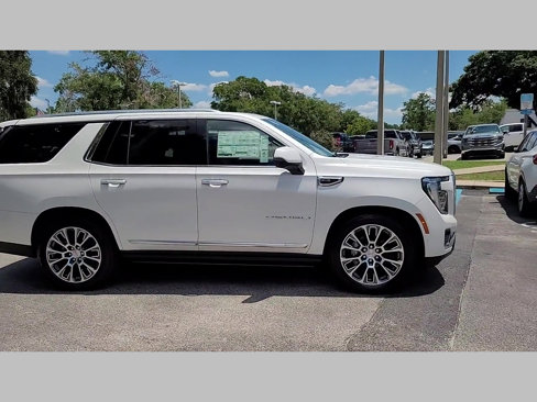 New 2025 GMC Yukon Denali w/ Denali Reserve Package image 30