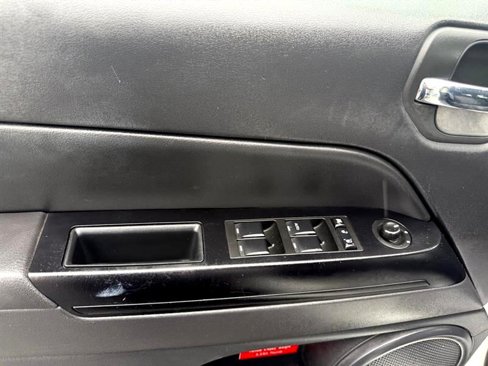 Used 2017 Jeep Patriot Sport w/ Power Value Group image 21