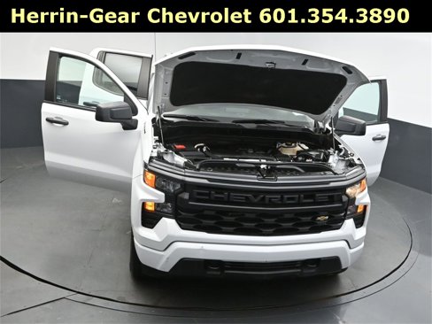 Used 2023 Chevrolet Silverado 1500 Custom image 45