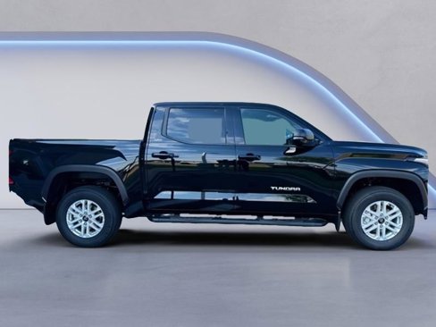 New 2026 Toyota Tundra SR5 image 4