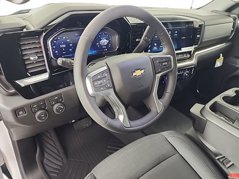 New 2026 Chevrolet Silverado 1500 LT image 17