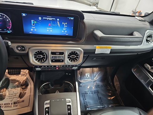 Used 2025 Mercedes-Benz G 550 image 27