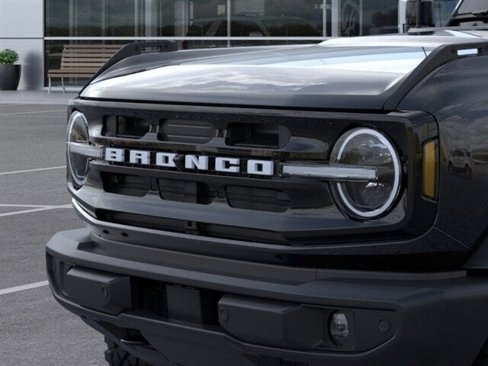 New 2025 Ford Bronco Outer Banks w/ Sasquatch Package image 19