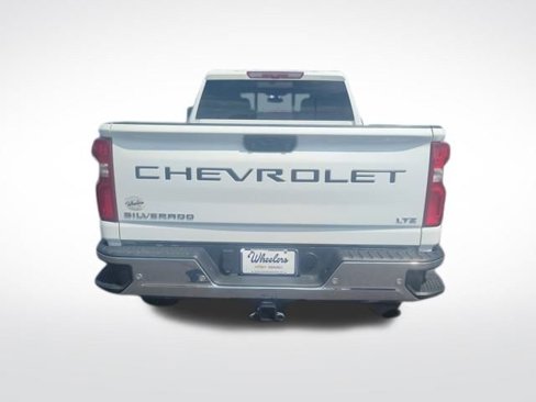 Used 2022 Chevrolet Silverado 2500 LTZ w/ LTZ Convenience Package image 4