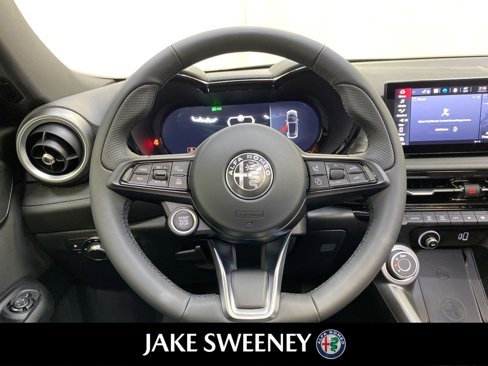 New 2024 Alfa Romeo Tonale Ti w/ Premium Interior Package image 15