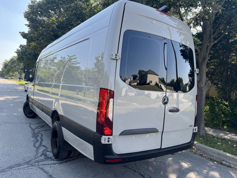 Used 2020 Mercedes-Benz Sprinter 3500 w/ Premium Plus Package image 4