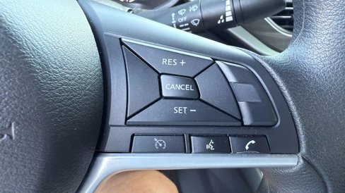 Used 2025 Nissan Altima 2.5 SV image 18
