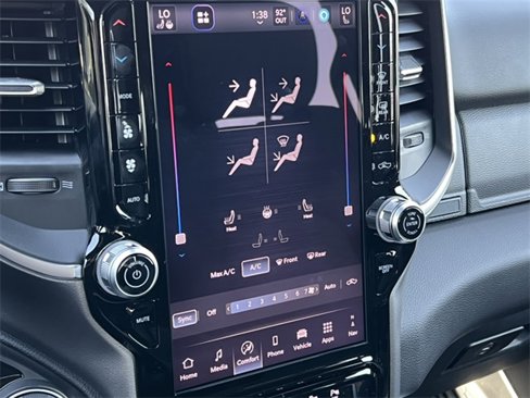 New 2026 RAM 1500 4x4 Crew Cab image 24