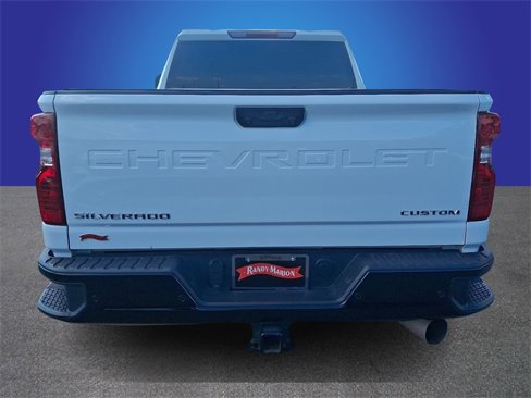 Used 2024 Chevrolet Silverado 2500 Custom w/ Custom Value Package image 5
