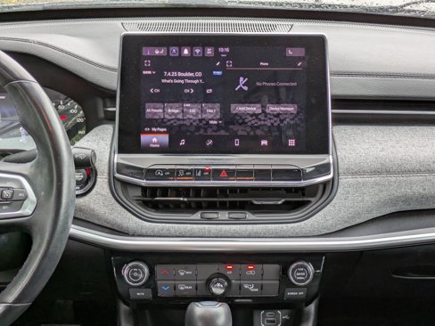Used 2022 Jeep Compass Latitude image 18