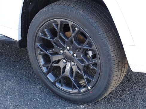 New 2025 Jeep Grand Cherokee Summit image 19