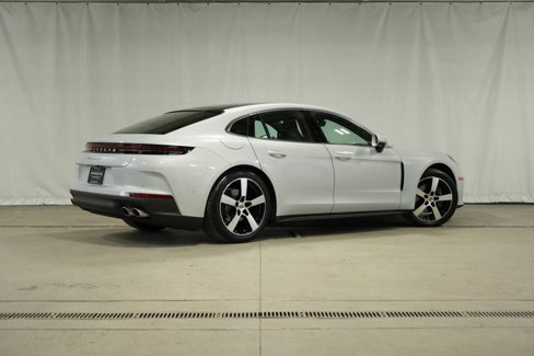New 2025 Porsche Panamera 4 image 5