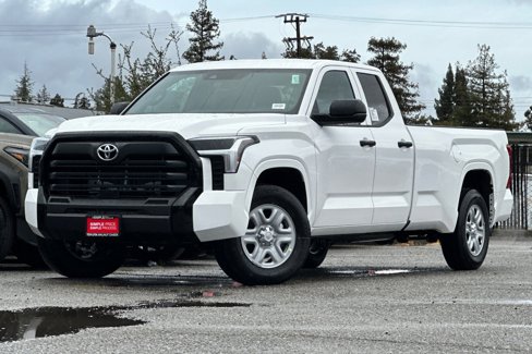 New 2026 Toyota Tundra SR image 2