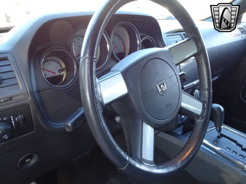 Used 2009 Dodge Challenger R/T image 22