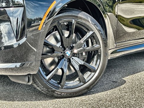 New 2026 BMW X7 xDrive40i w/ M Sport Package image 14