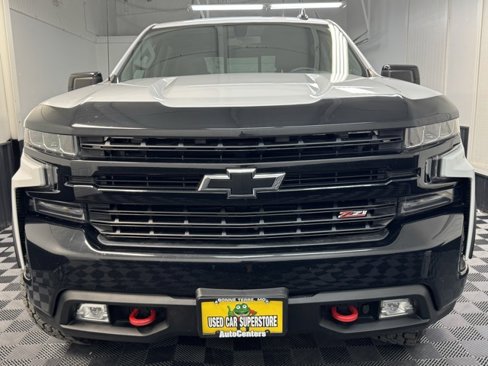 Used 2021 Chevrolet Silverado 1500 LT Trail Boss w/ Convenience Package II image 2
