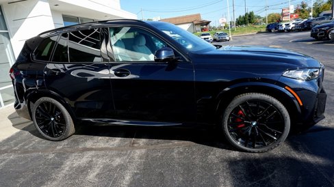 New 2026 BMW X5 xDrive40i w/ M Sport Package image 4