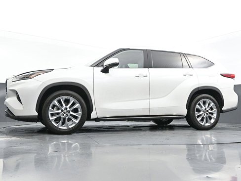 Used 2022 Toyota Highlander Limited image 58