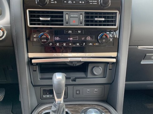 Used 2024 Nissan Armada Platinum w/ Captain's Chairs Package image 20