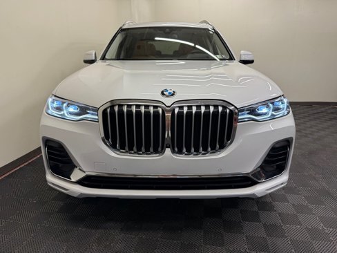 Used 2022 BMW X7 xDrive40i w/ Premium Package image 5