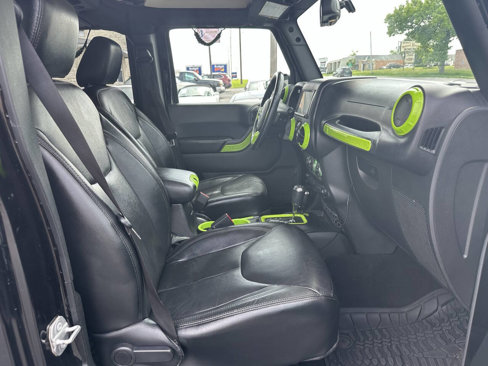 Used 2017 Jeep Wrangler Unlimited Sahara image 10