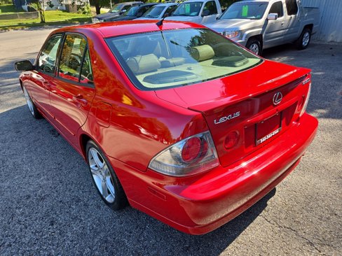 Used 2005 Lexus IS 300 image 3